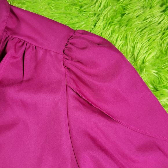 Vintage Pink Button Up Blouse with Removable Pearl Necklace - Picture 3 of 4